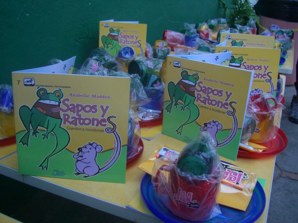 Donation display from the Corazones por la Vida 2010 benefit concert for Hogares Bambi Venezuela.
